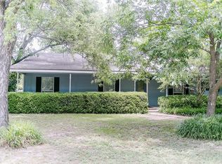610 W 1st St, Hico, TX 76457