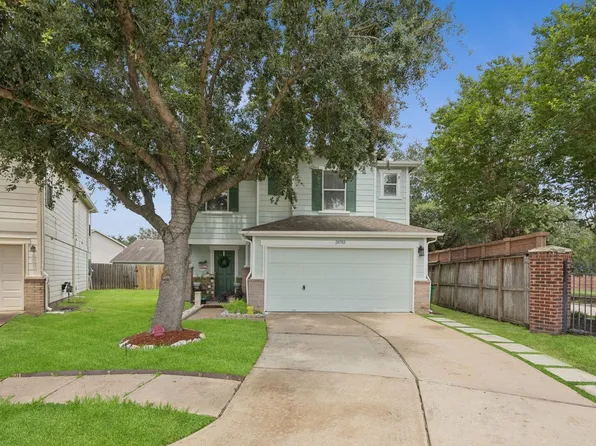 20702 Desert Shadows Ln, Cypress, TX 77433