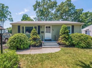 78 Clement St, Springfield, MA 01118