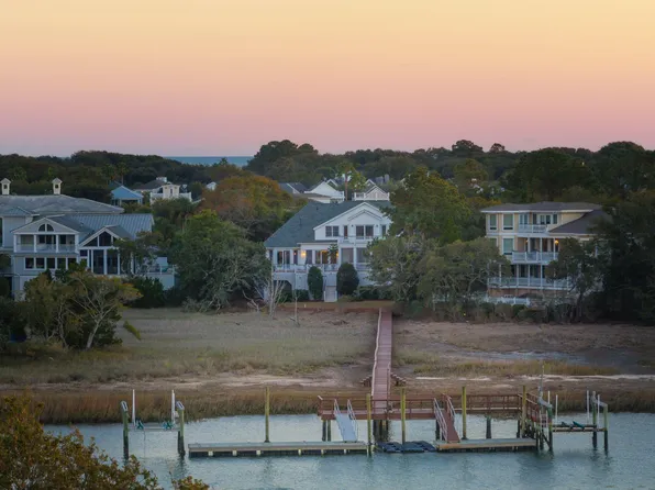 26 Waterway Island Dr, Isle Of Palms, SC 29451