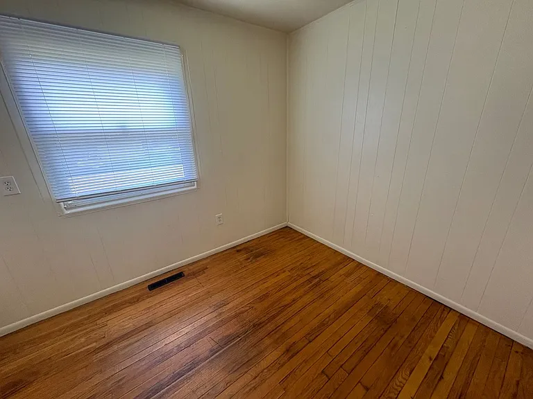 4131 Klepinger Rd — Photo 17