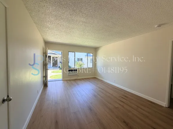 8650 5th St APT B, Downey, CA 90241