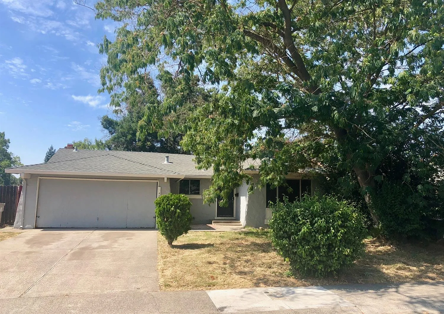 4875 Tangerine Ave photo 1