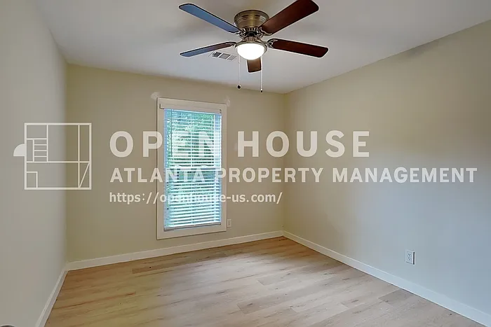 1402 Mountain Overlook Ct — Photo 14