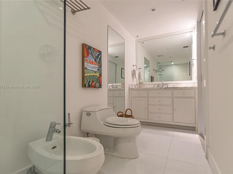 520 West Ave #1102 — Photo 37