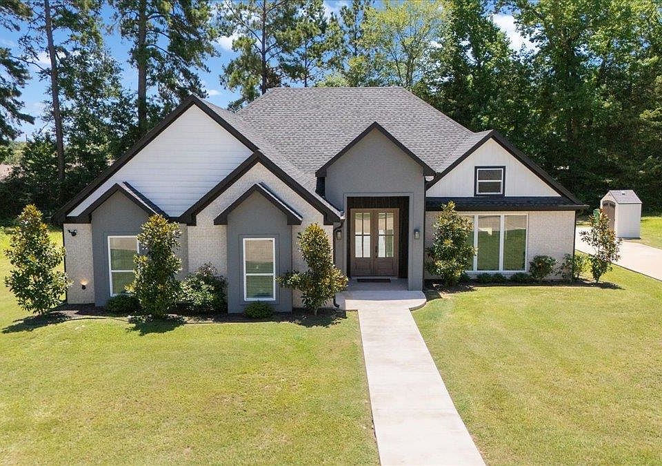 1st image of 183 Stonegate Dr