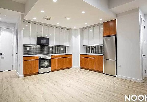 3rd image of 276 Grand Concourse #2110