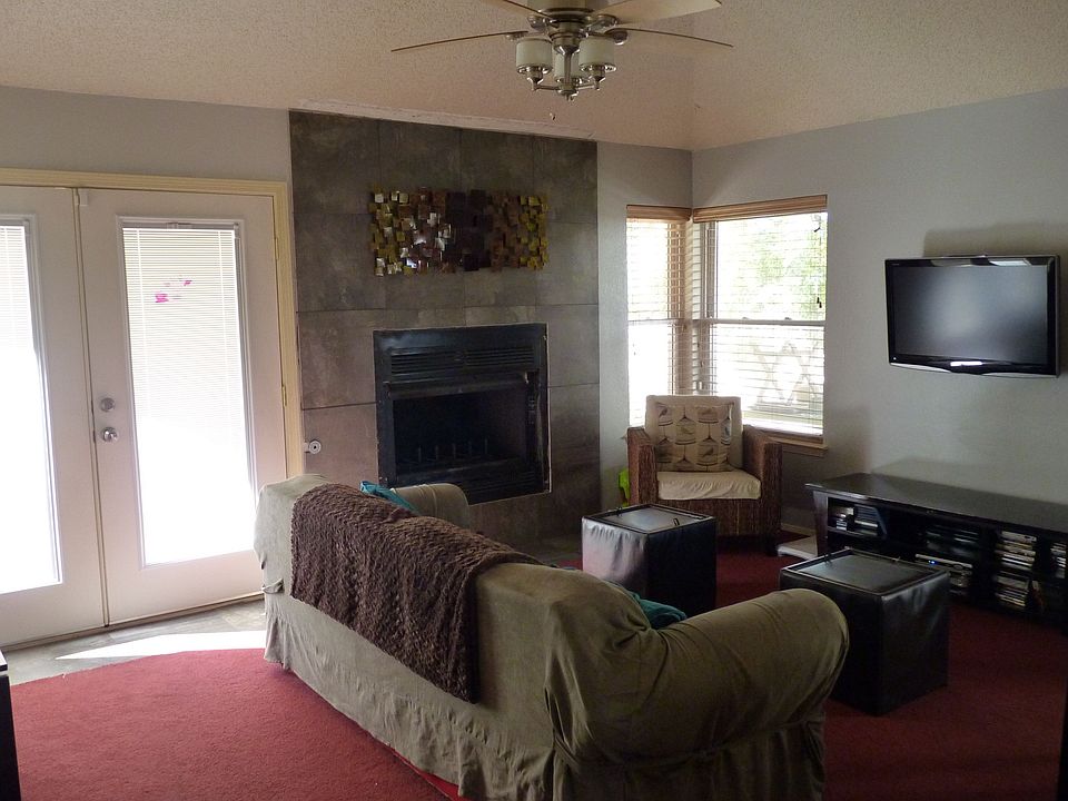 1st image of 602 Bluff Canyon Cir