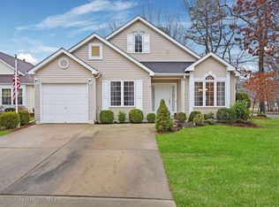 1 Stewart Ct, Jackson, NJ