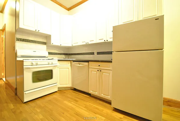 Rented by Town Residential | media 15