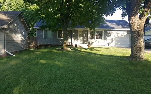 2nd image of 113 Forest St