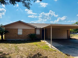 511 Pheasant Rd, Victoria, TX 77905