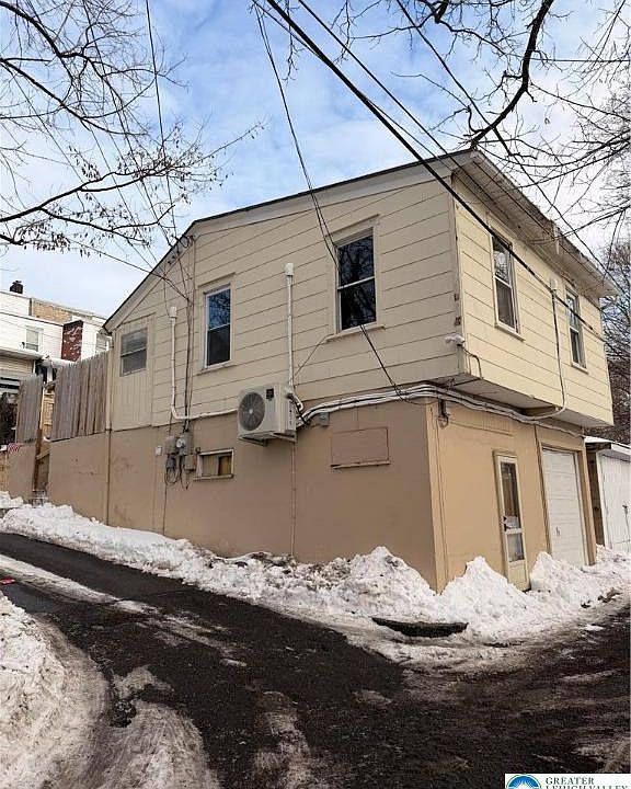 1st image of 1152 W Union St