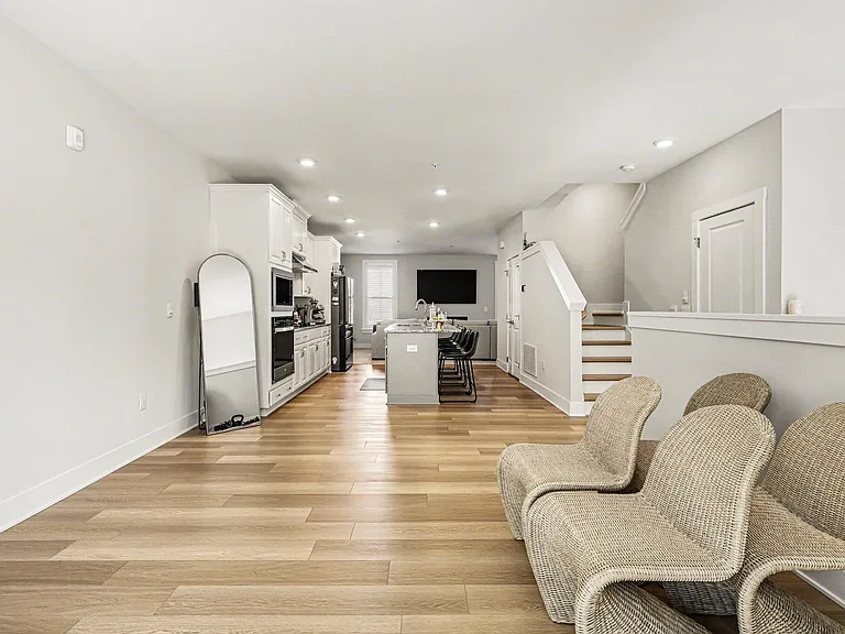 11549 Helmond Way #115 — Photo 3