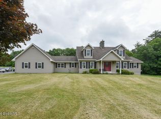 564 Rowe Rd, Feura Bush, NY 12067