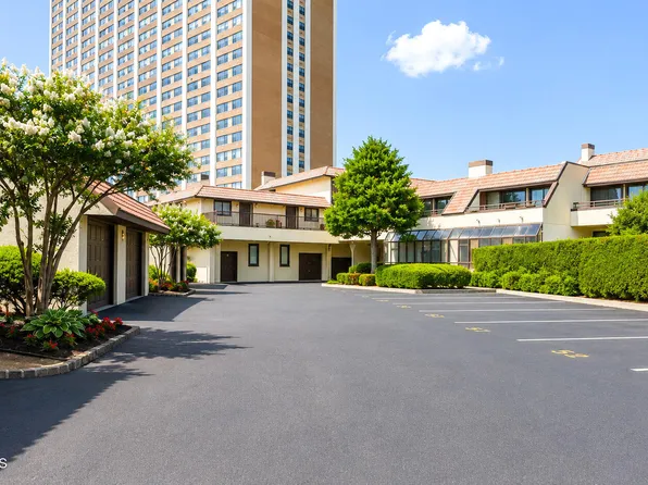 300 Gorge Rd APT 53, Cliffside Park, NJ 07010
