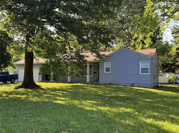701 E 77th St, Kansas City, MO 64131