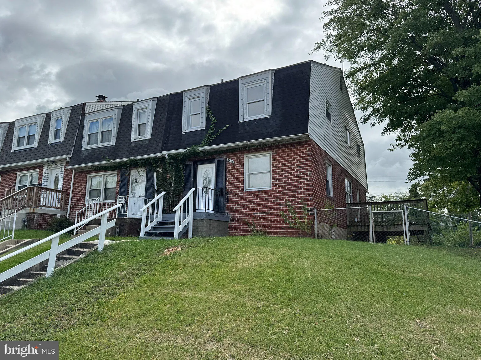 3 bed, 2.0 bath, 1534 sqft, $2,300 — Photo 1
