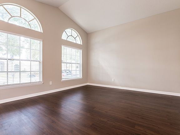 3rd image of 1431 Winged Foot Dr