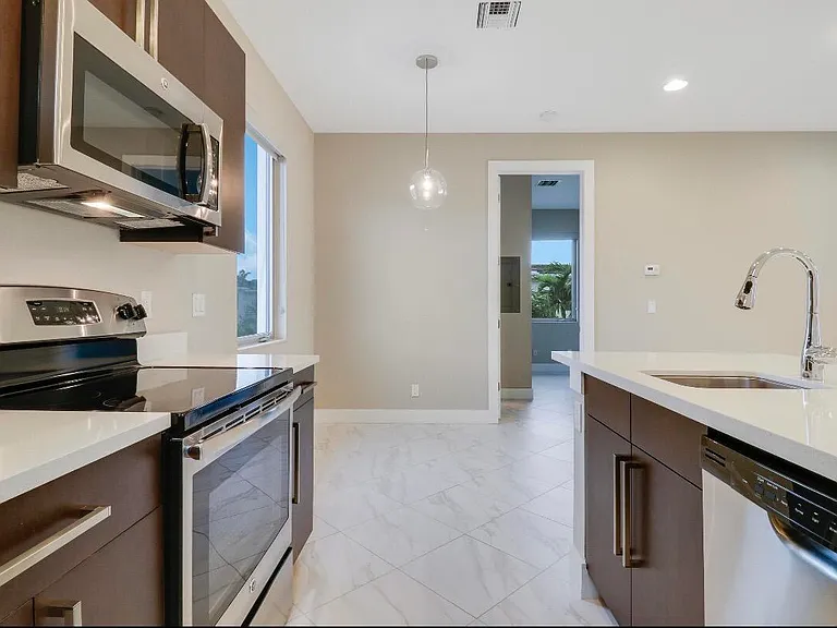 5029 Grandiflora Rd — Photo 44