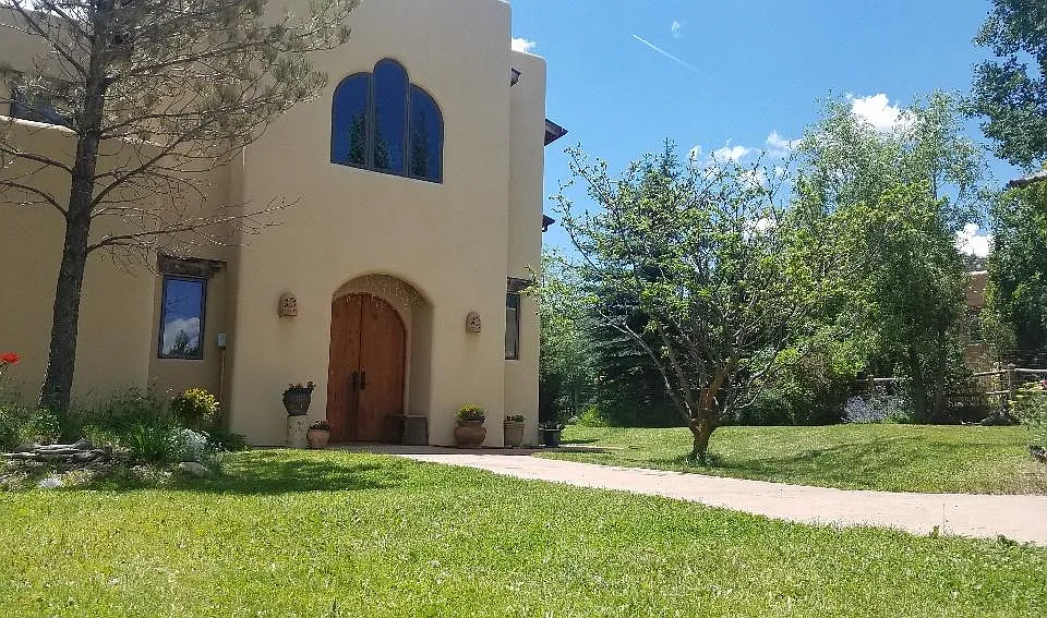 870 Chipeta Dr