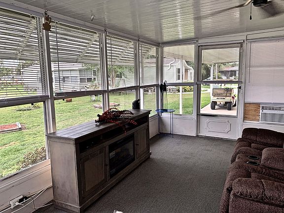 4th image of 502 Chickadee Ct