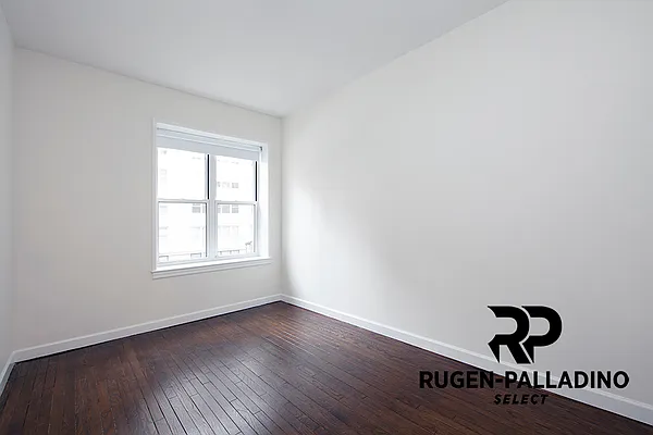 Rented by R New York | media 11