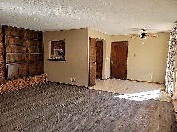 Living room & dinning room