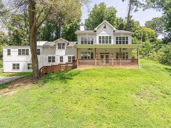 4th image of 200 Strawberry Ln