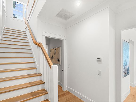 5th image of 130 SE 1st Avenue