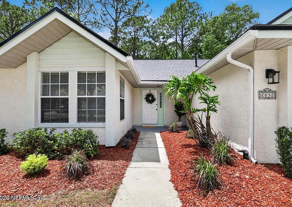1st image of 2032 ST MARTINS Drive W