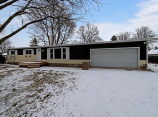 5320 Bryant St, Maple Plain, MN 55359
