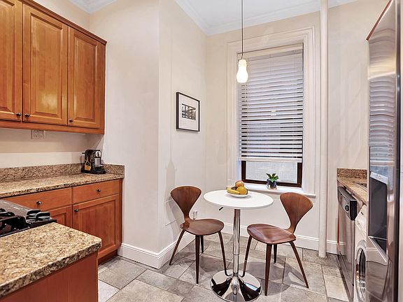 3rd image of 56 E 87th St APT 1D