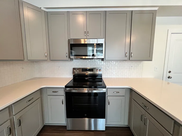 414 Gaston Park Ln #100 — Photo 3