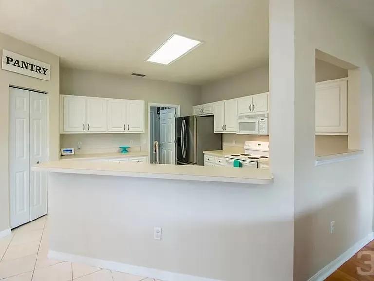 2566 NW 94th Dr — Photo 5
