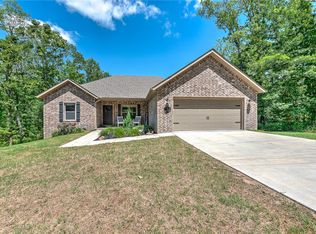 8 Banff Ln, Bella Vista, AR 72715