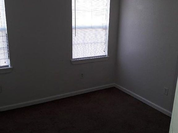 5th image of 6009 Cameron Blvd #A