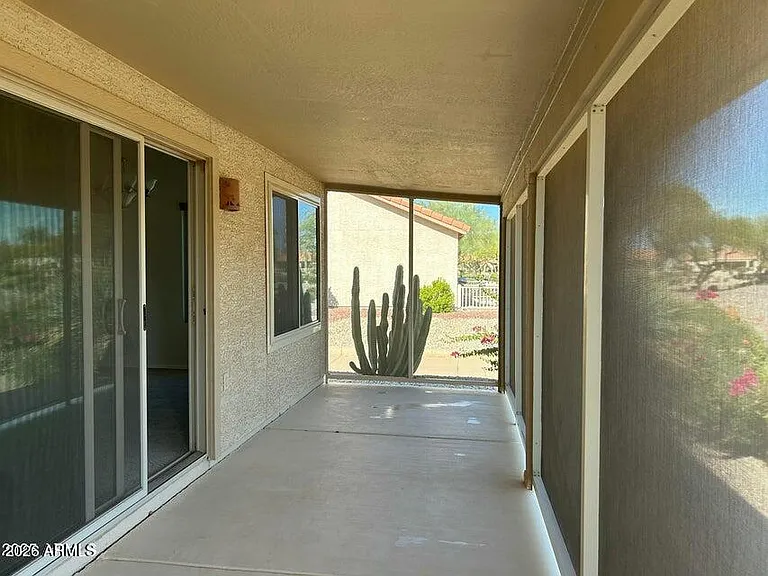 1807 E Lindrick Dr — Photo 3