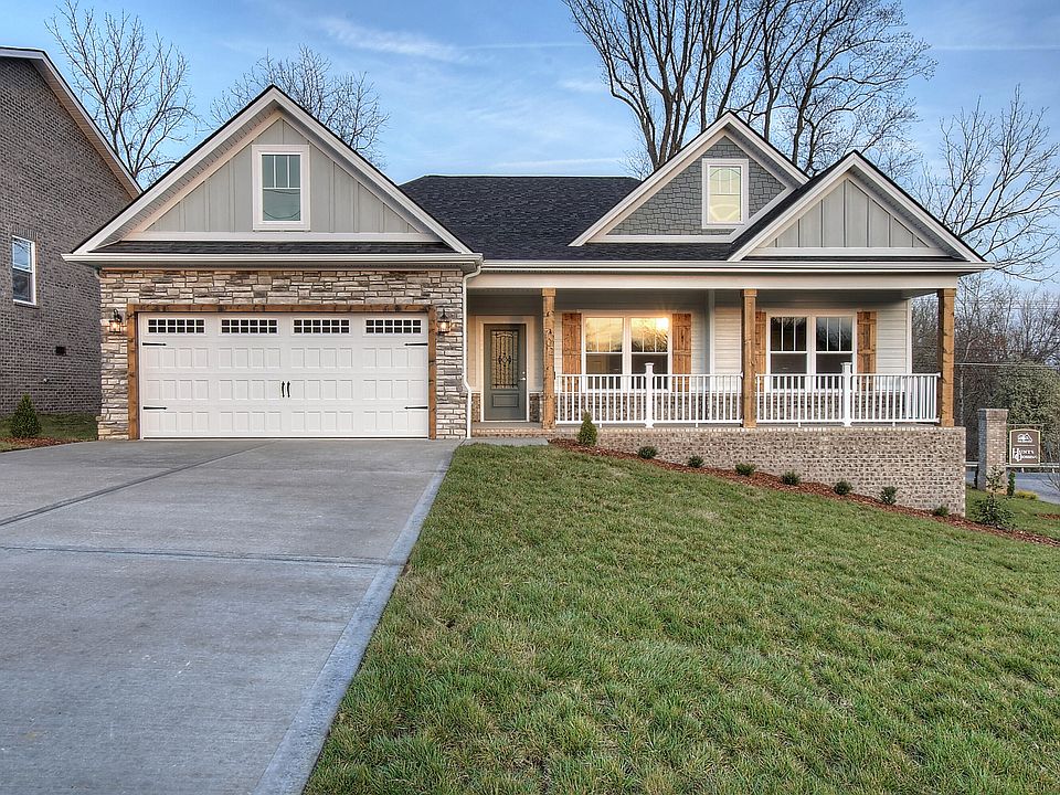 1st image of 702 Hunts Terrace Dr