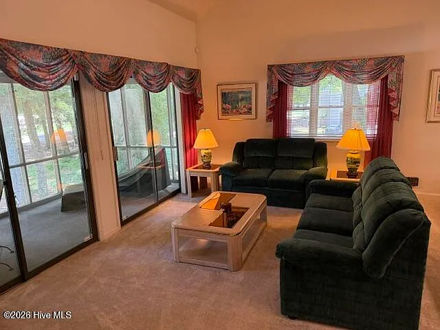 212 Kings Trl #D — Photo 7