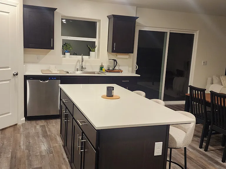 249 Sable St — Photo 6