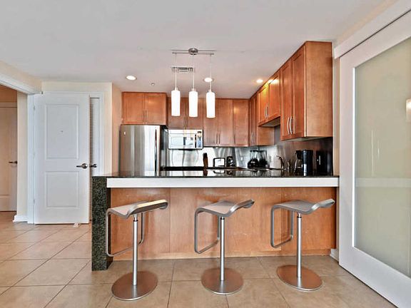 5th image of 2060 Beach Blvd