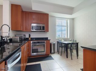 3340 NE 190th St APT 909, Aventura, FL 33180