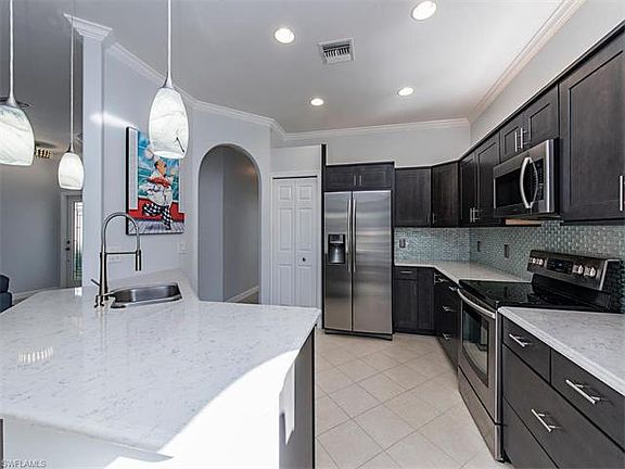 5th image of 8214 Woodridge Pointe Dr