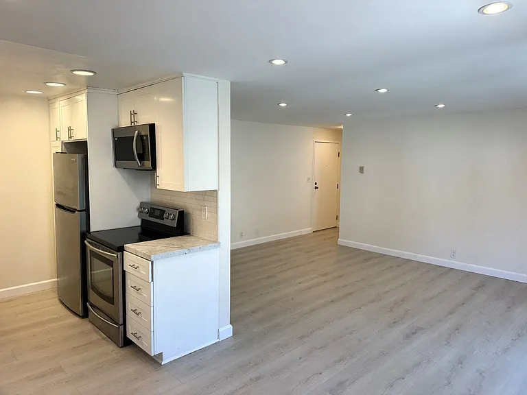 8163 Redlands St #40 — Photo 5