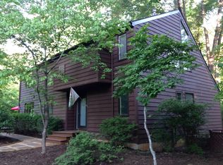 6 Colonial Rd, Palmyra, VA 22963