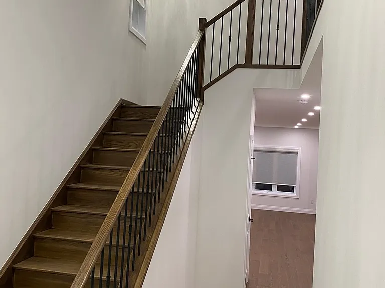 1316 Honeywood Dr #UPPER — Photo 3