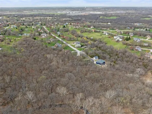 Lake Shore Dr, Lake Lotawana, MO 64086