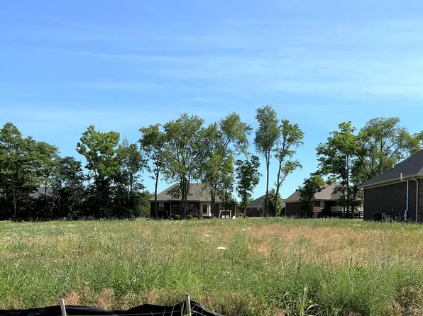 225 Cherokee Dr, Shelbyville, KY 40065