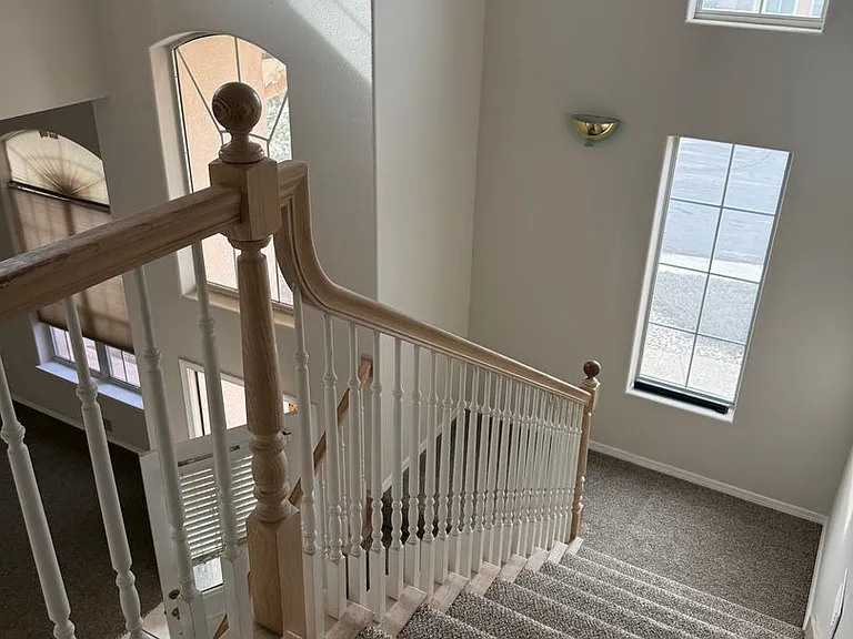 5710 Balsa Ct NE — Photo 3